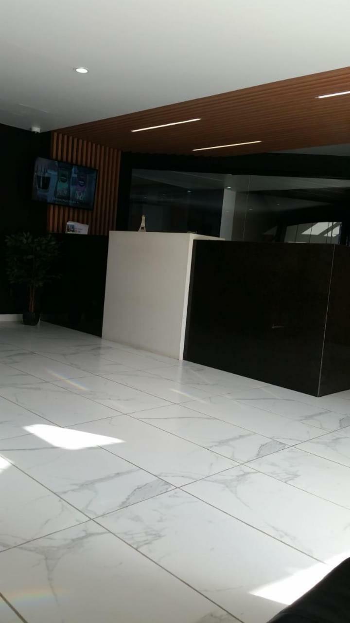 Hotel Eiffel Ensenada Extérieur photo